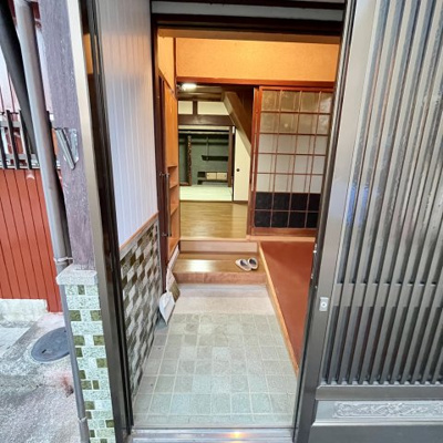 【エントランス】 | 米原市飯貸家