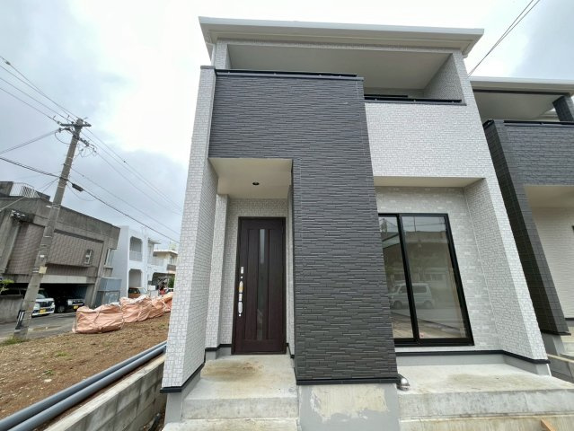 南城市佐敷新開1番　B号棟の外観