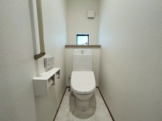 南城市佐敷新開1番　B号棟のトイレ
