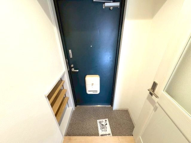 ファミティ弐番館の玄関