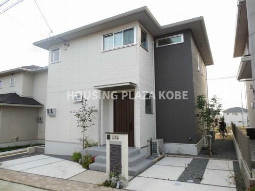舞多聞西7丁目貸家の外観|モダンな外観。