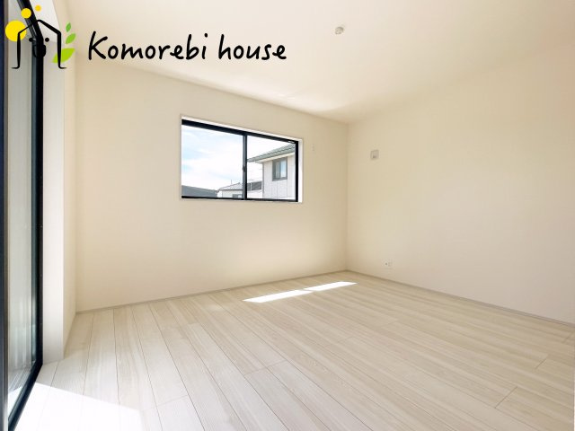 上尾市平方　新築一戸建て　リーブルガーデン　01の寝室|26.8.28　撮影済み