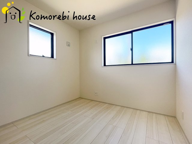 上尾市平方　新築一戸建て　リーブルガーデン　01の洋室|26.8.28　撮影済み