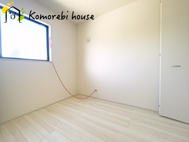 上尾市平方　新築一戸建て　リーブルガーデン　01の洋室|26.8.28　撮影済み