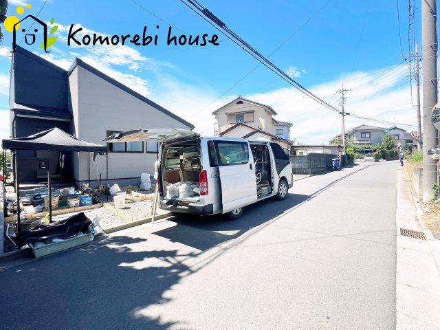 上尾市平方　新築一戸建て　リーブルガーデン　01の駐車場|撮影：'26/05/20