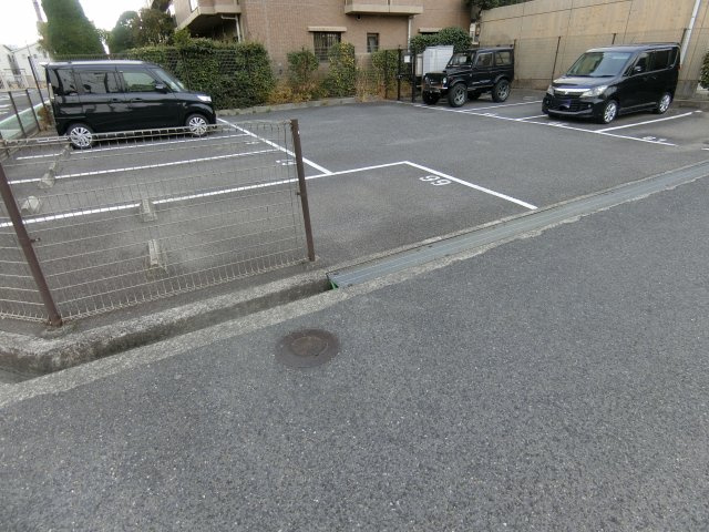 【駐車場】 | サバービア泉大津