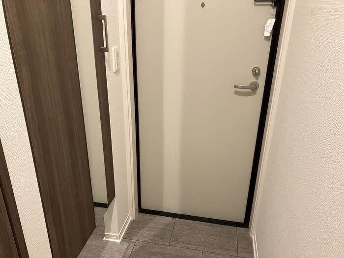 D アールの玄関