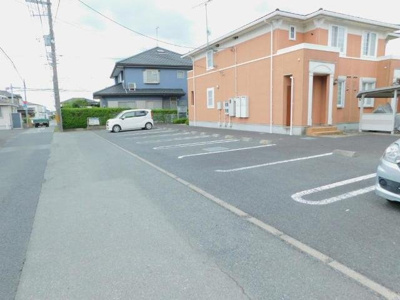 【駐車場】 | ソリアードディーチモ | 駐車スペースもあります