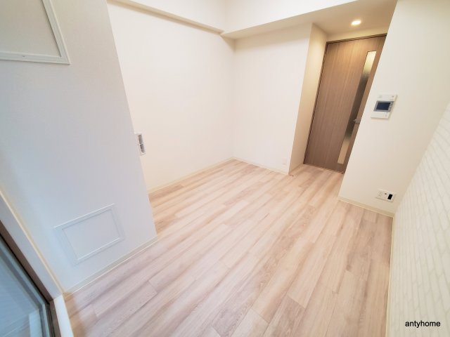 プレサンス天満橋ヴェルエラ　仲介手数料無料の寝室