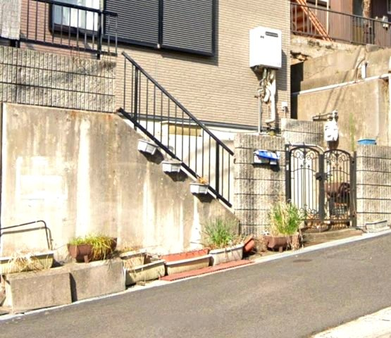 房王寺町1丁目の前面道路含む現地写真|前面道路　公道幅員4ｍ