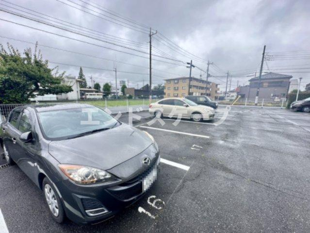 下石倉北ハイツの駐車場|高崎、前橋のお部屋探しはエンドスケープまで！お客様の理想お聞かせ下さい♪