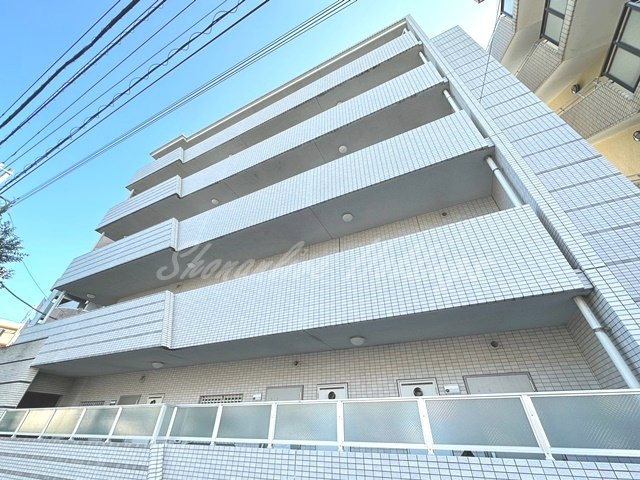 ロス・シンコ・ソラールの外観