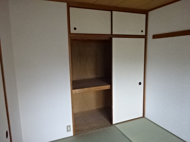 シャトラン高月の収納