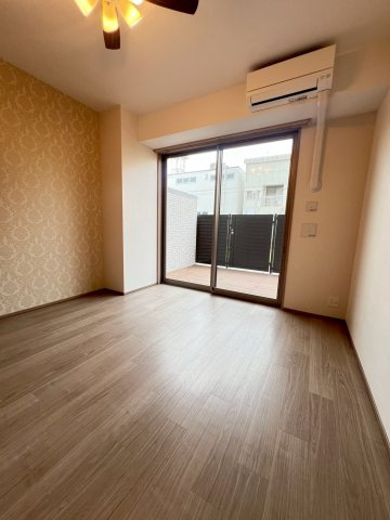 プレジオ西宮北口の寝室