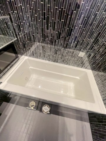 プレジオ西宮北口の浴室