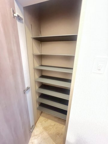 プレジオ西宮北口の収納