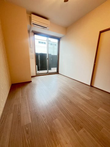 プレジオ西宮北口の寝室