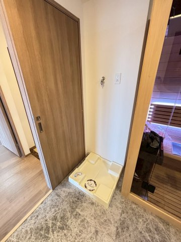 プレジオ西宮北口の玄関