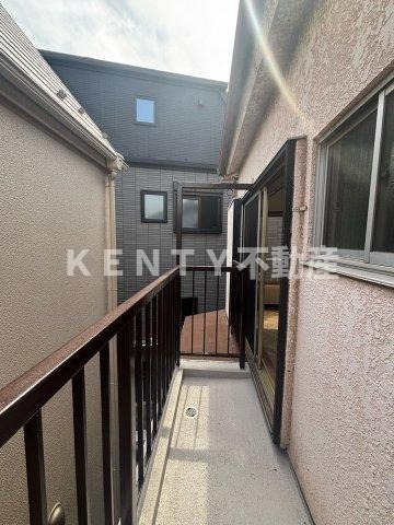 【バルコニー】 | 大田区北糀谷貸家 | お洗濯にも便利なバルコニー付き