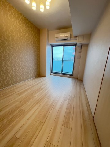 プレジオ西宮北口の寝室