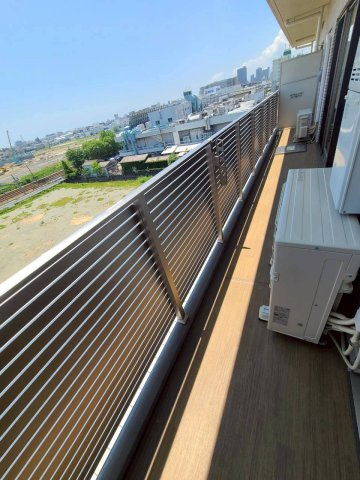 プレジオ西宮北口のバルコニー