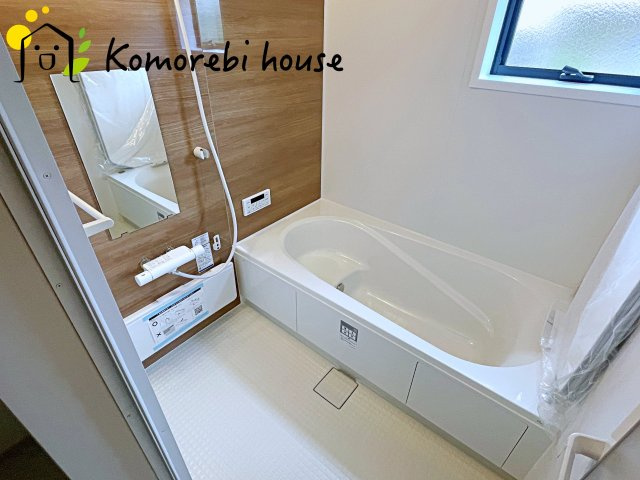 白岡市彦兵衛　新築一戸建て　リーブルガーデン　01の浴室|落ち着いた空間のお風呂です
