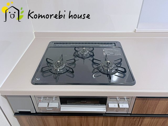 白岡市彦兵衛　新築一戸建て　リーブルガーデン　01のキッチン|コンパクトなキッチンで掃除もラクラク