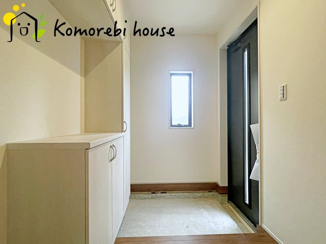 白岡市彦兵衛　新築一戸建て　リーブルガーデン　01の玄関|毎日通る玄関はこちらです