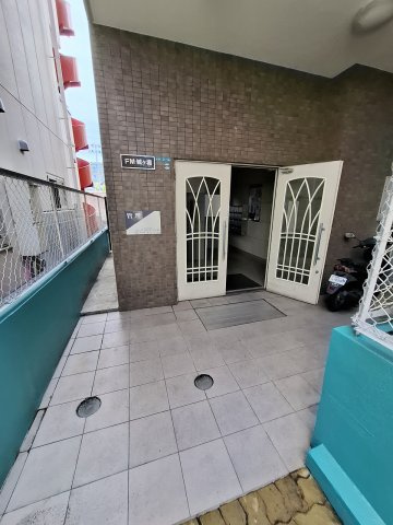 FM城ケ堀のエントランス
