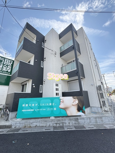 REGALEST蓮田プレミアムの外観