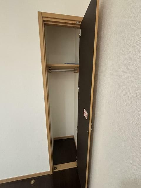横浜市保土ケ谷区桜ケ丘２丁目のアパートの収納