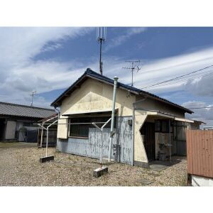 四ツ家町貸家　E号棟の外観