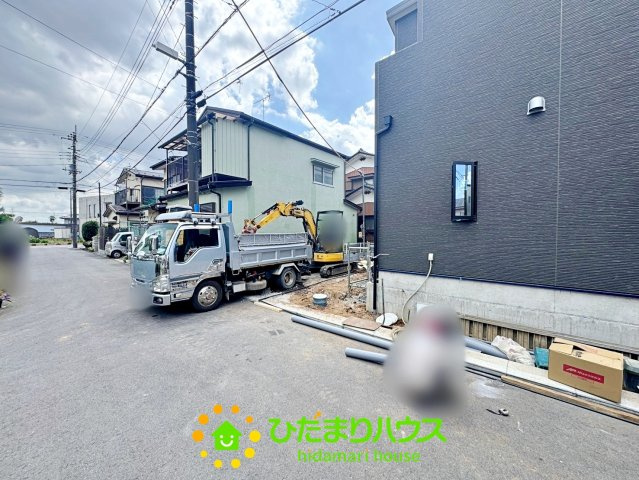 白岡彦兵衛　新築一戸建て　リーブルガーデンの前面道路含む現地写真|2026/8/7　撮影