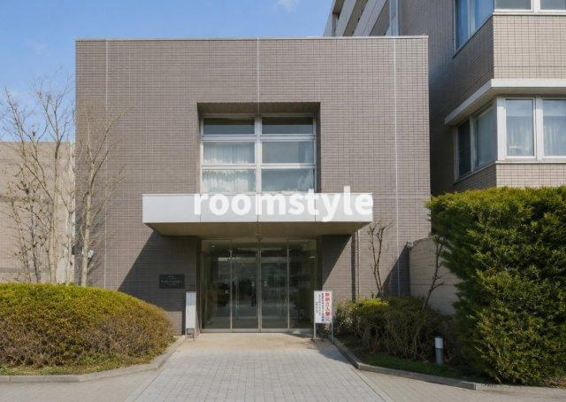 ローレルコート新小岩のエントランス|写真はAI加工をしております。