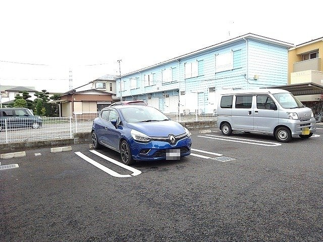サンプルメリアの駐車場