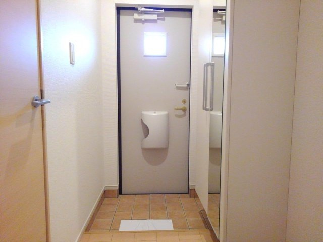 サンプルメリアの玄関