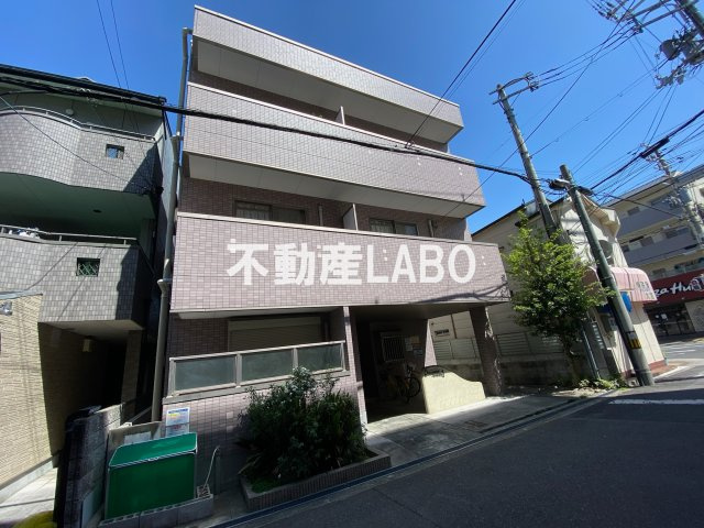 クレセントコートの外観