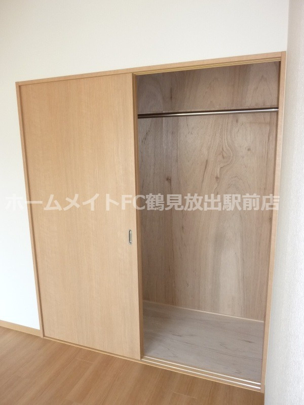 大阪市鶴見区放出東３丁目の賃貸マンションの収納
