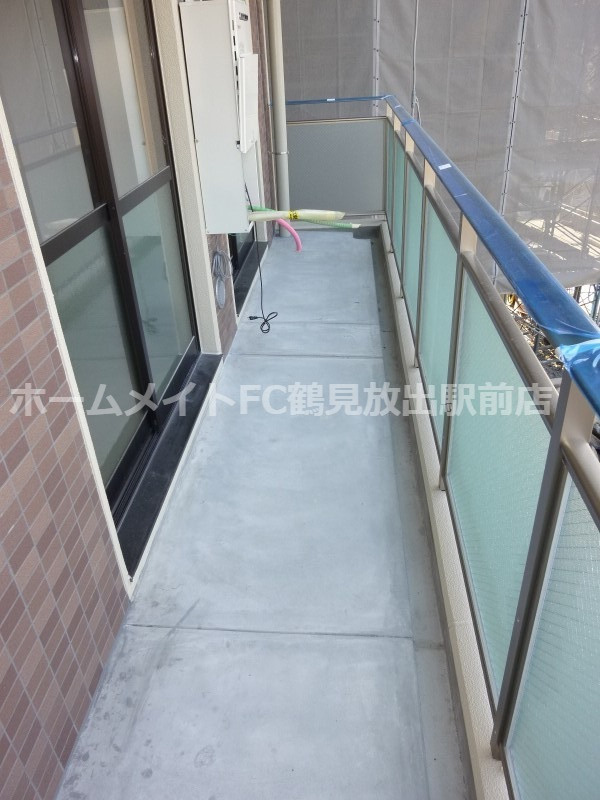 大阪市鶴見区放出東３丁目の賃貸マンションのバルコニー