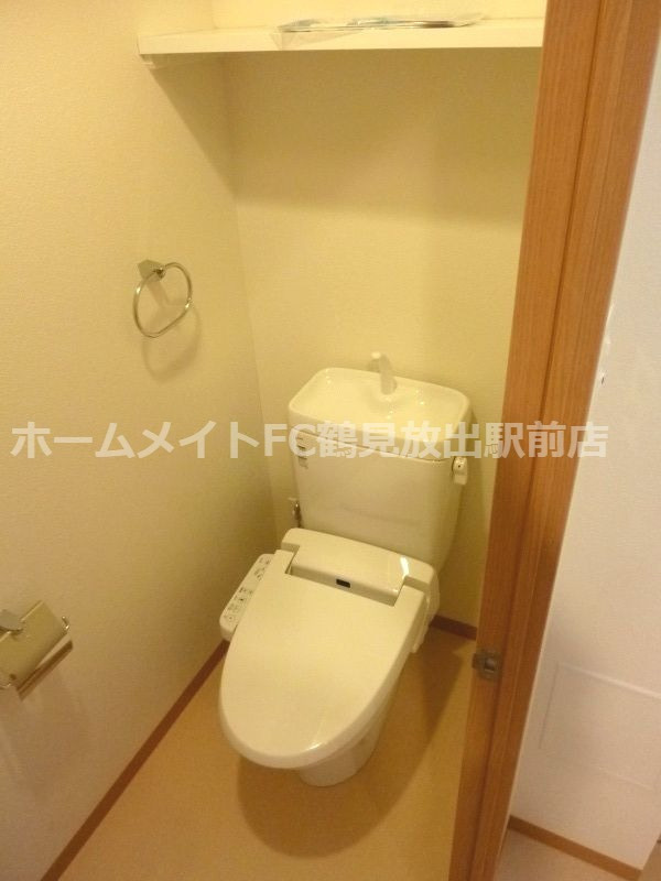 大阪市鶴見区放出東３丁目の賃貸マンションのトイレ