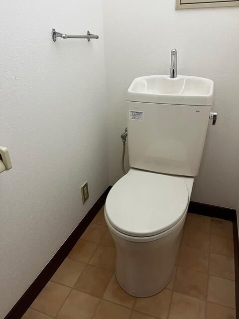 荒川区西尾久２丁目のアパートのトイレ