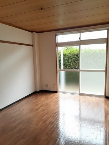 シティハイツ東川Ａの居間・リビング