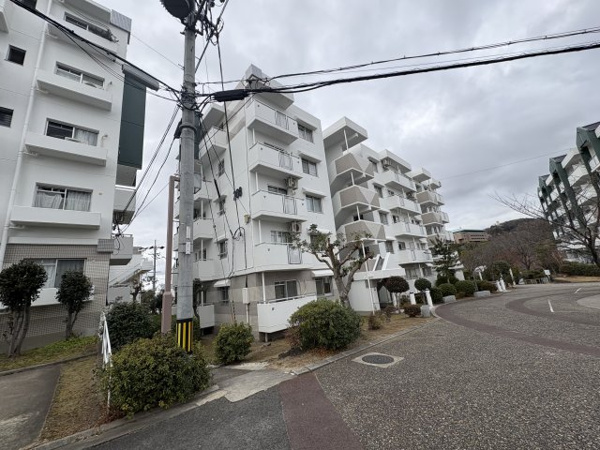 高槻阿武山二番街二〇八号棟の画像