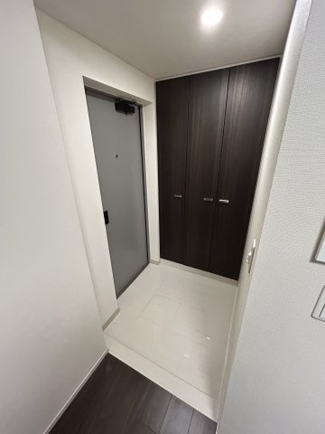 コンフォリア北浜の玄関