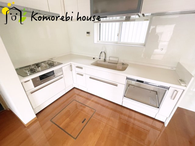 さいたま市見沼区深作２丁目　中古戸建のキッチン|お料理しやすいキッチンです
