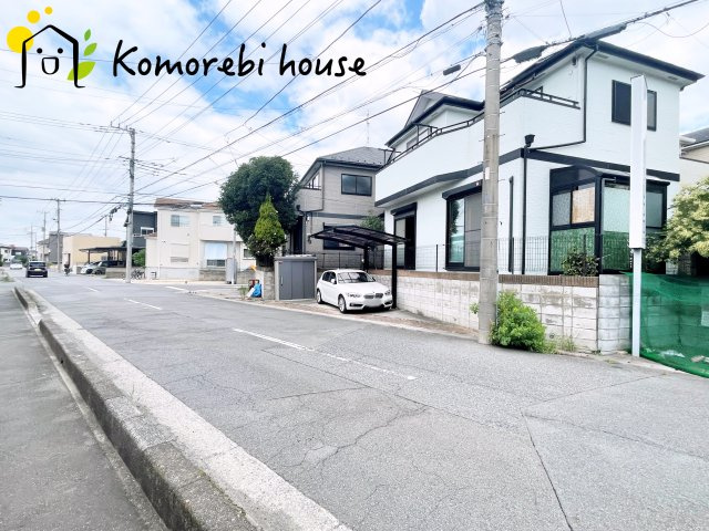 さいたま市見沼区深作２丁目　中古戸建の前面道路含む現地写真|前面道路含む現地写真です