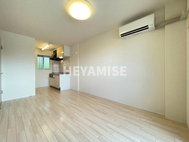 Sunny Place　戸町の居間・リビング