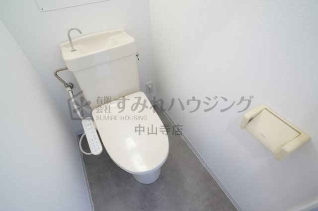 ラグゼコート伊丹のトイレ