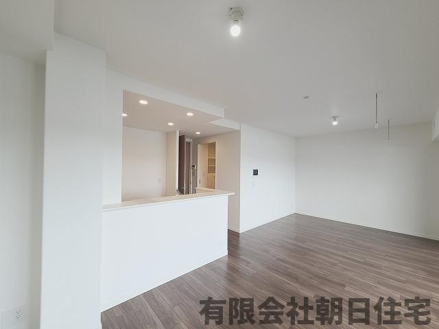 【居間・リビング】 | アルファステイツ松江駅南5F(実需) | 居間です