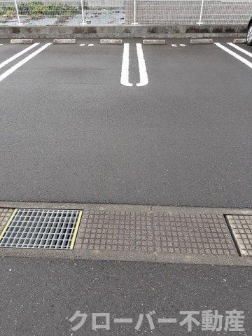 カルム・道の駐車場